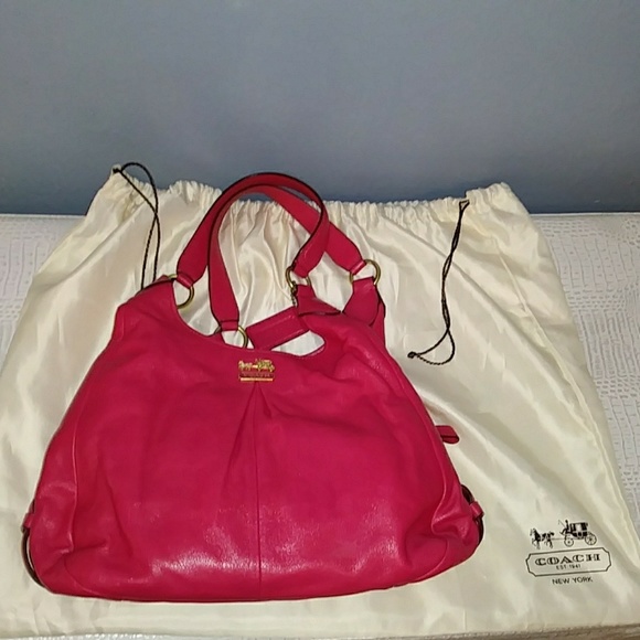Coach Handbags - ***FLASH SALE*** Genuine leather Coach Handbag